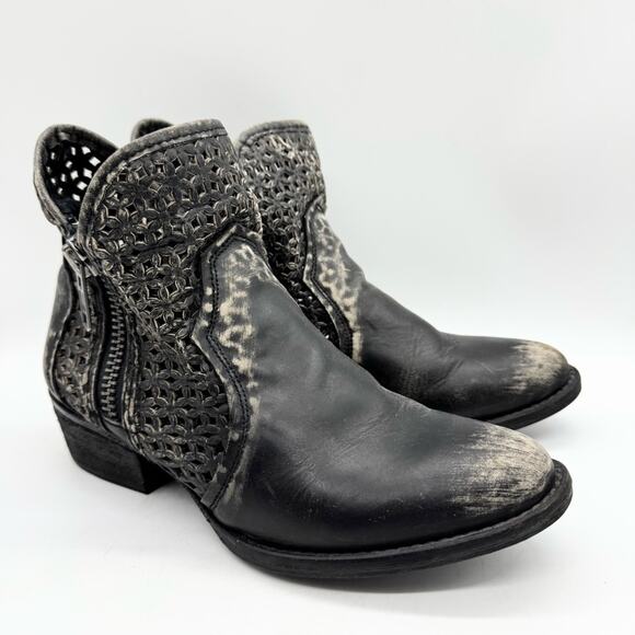 Circle G by Corral Women's Laser Cut Out Zip Ankle Short Booties Black Size 10 - Picture 1 of 12